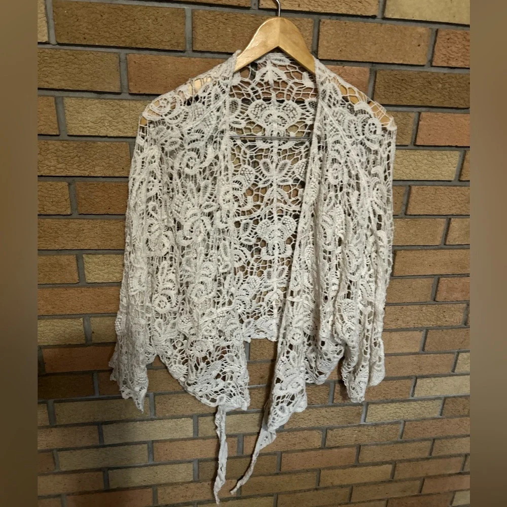 Anthropologie Raj Floral Wrap Shrug Crochet Beige 100% Cotton One Size